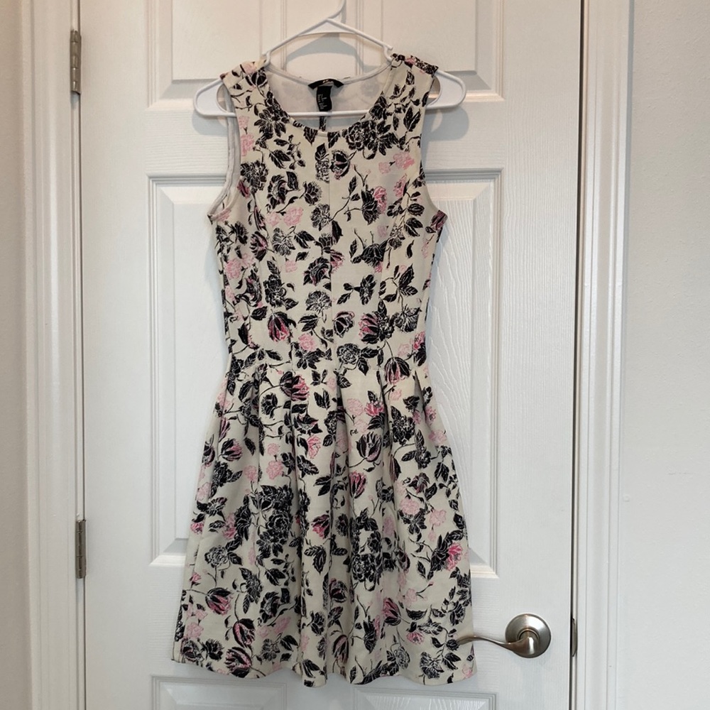 H&M, Small, Sleeveless, Knee length, Floral Dress